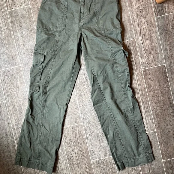 Abercrombie and Fitch relaxed cargo pants olive size 27/4 R - Picture 4 of 5